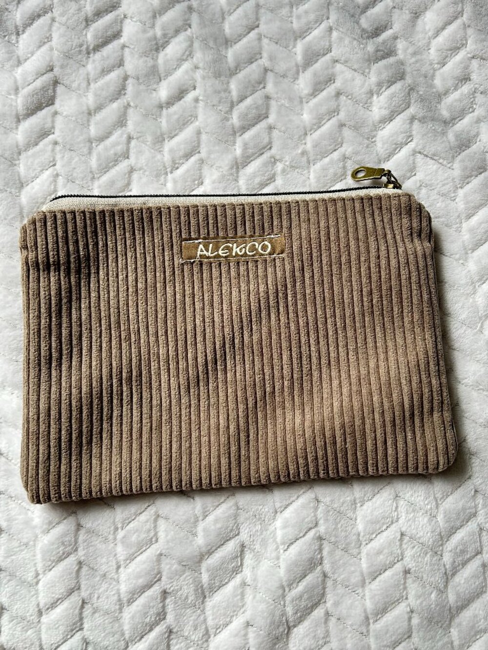 Pochette Grise Cotele/ Alekco